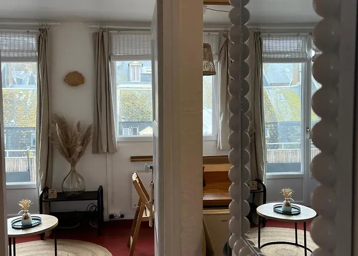 La Perle Des Falaises Apartment